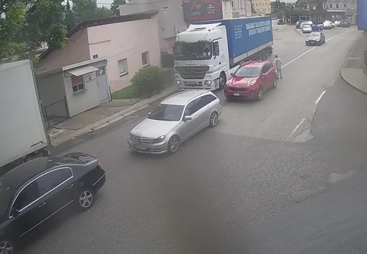 Gužve na više graničnih prelaza