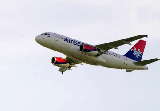 Putnica prošla kontrolu i ukrcala se u avion sa 2 plinske boce