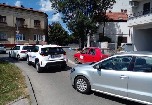 Kolaps u centru Bijeljine (Foto)