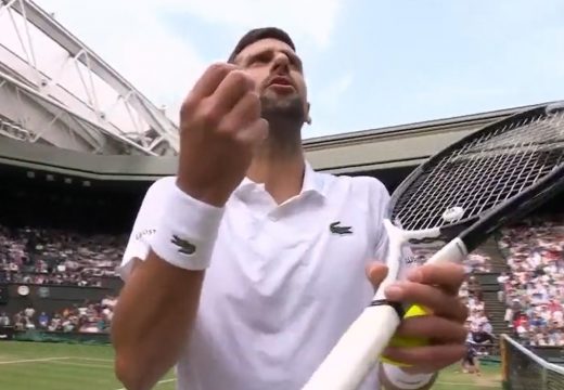 Đoković ušao u žestoku raspravu sa sudijom, pa ga razbjesnila reakcija publike (VIDEO)