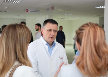 Đajić reklamira UKC: Pogledajte kako je lijepo biti bolestan