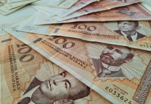 Nakon otplate 330 miliona KM kredita opštinama u RS prihodi rastu