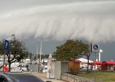 Građani u strahu snimali dolazak nove superćelijske oluje (Video)