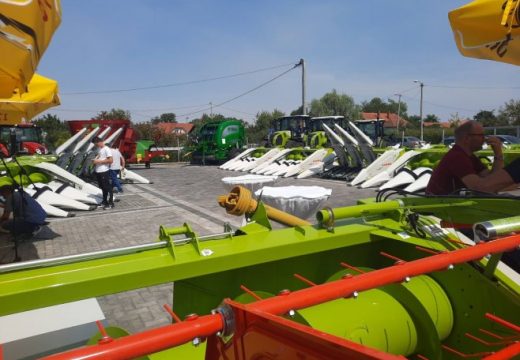 Bijeljina: Dodijeljena poljoprivredna mehanizacija vrijedna 1,3 miliona KM
