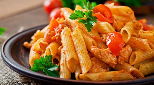 Prijedlog za danas: Rigatoni u paradajz sosu