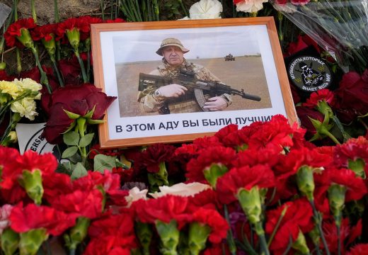 Šef Vagnera ukopan na groblju u rodnom gradu