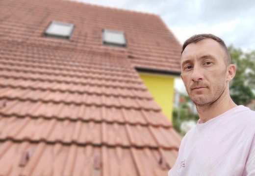 Ni sekunde se nije dvoumio da li da besplatno popravi krovove uništene u oluji u Sloveniji