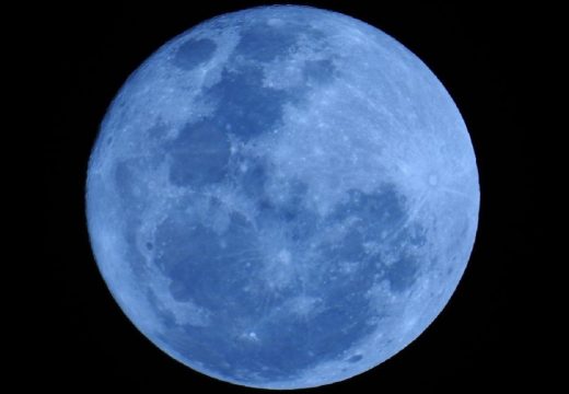 Rijetki plavi Supermjesec večeras na nebu