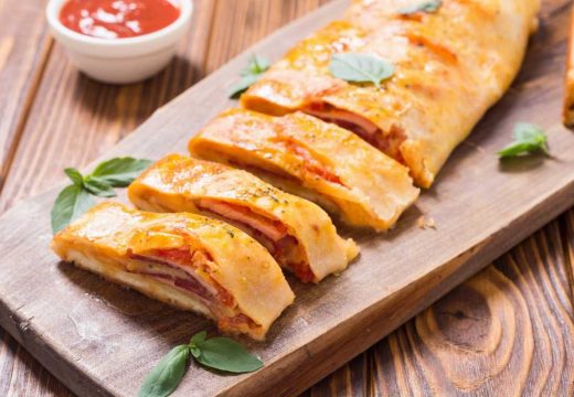 Pica rolat od gotovih kora sa šunkom i kačkavaljem