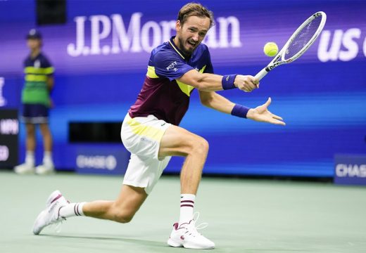 Medvedev eliminisao Alkaraza i zakazao finale sa Đokovićem