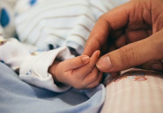 U Srpskoj najmlađe majke imale 15 godina