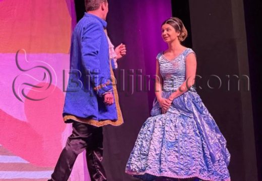 Sezonu otvara bajka “Pepeljuga” (Foto)