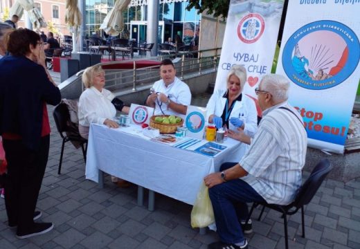 Bijeljina: Besplatni pregledi na ulici