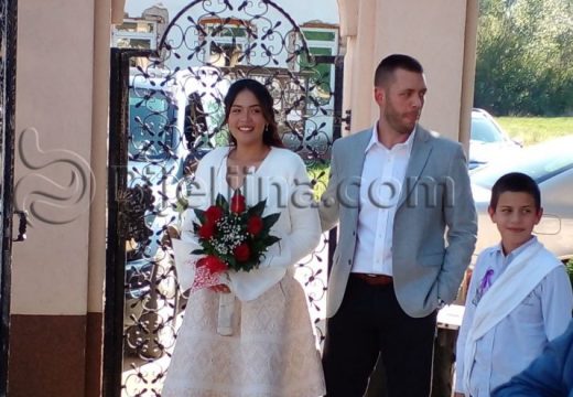 Ljubav povezala Semberiju i Tajland (Foto)