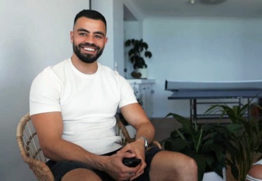 Milioner traži osobu koja će s njim putovati po svijetu