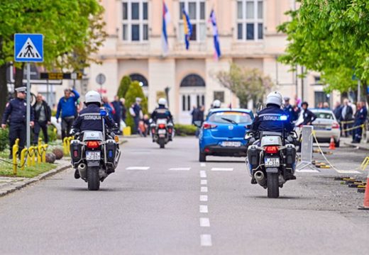 MUP dobio instrukcije u slučaju dolaska Šmita u Srpsku