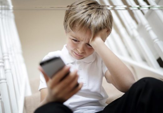 Dvanaestogodišnjak sa suicidalnim mislima zatražio pomoć