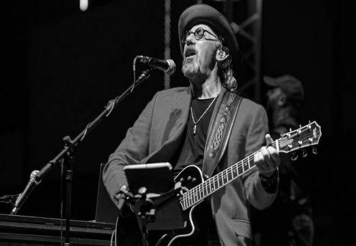 Preminuo gitarista grupe Dire Straits