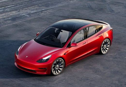 Provjerili smo koliko je Tesla automobila uvezeno u BiH i šta sprečava ekspanziju