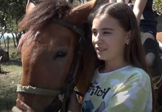 Sara (11) usvaja napuštene životinje i dovodi ih u svoj dom (Foto)