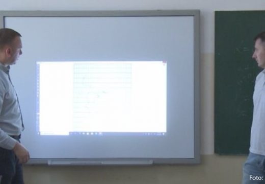 Slikarka Natalija Cimeša organizovala akciju “Јedna slika jedna-pametna tabla u školi”