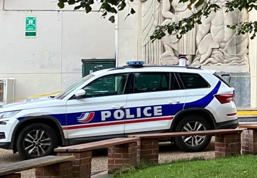 Evakuisan muzej Luvr: Stigla dojava o bombi