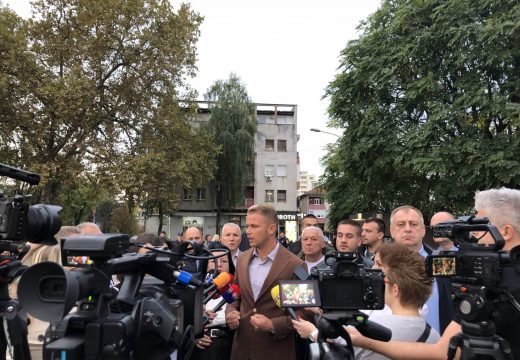 Počela nova deložacija parkinga u centru Banjaluke (Foto)