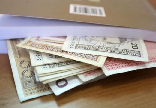 Prosječna plata u avgustu 1.280 KM