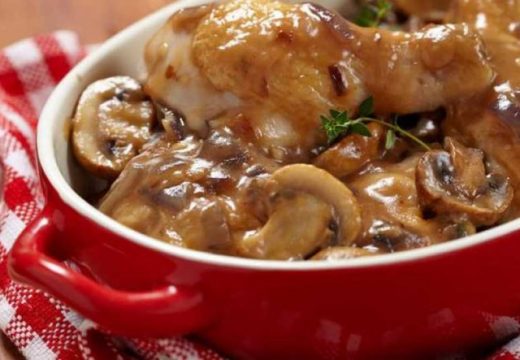 Topao jesenji obrok: Piletina i vrganji na jelovniku