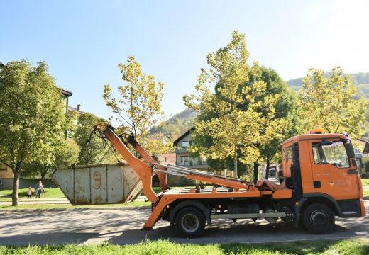 U Bijeljini organizovan odvoz kabastog otpada