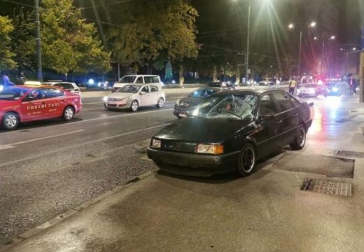 Vozač koji je udario trudnicu i policajca duguje 14.000 KM za kazne