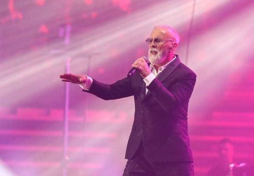 Pjesme su samo note ako ne uđu u vaša srca: Merlin Beograđanima priredio treću noć spektakla