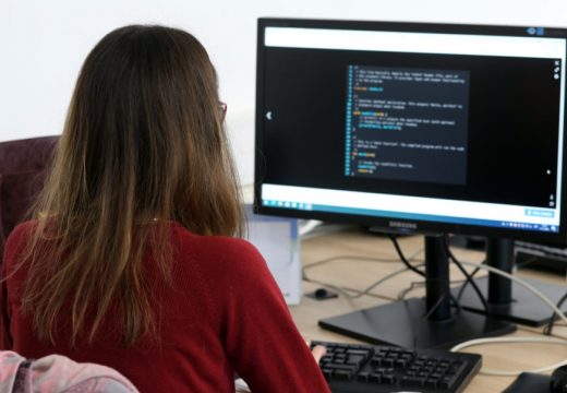 Uslovi za efikasnije poslovanje: Vlada RS predložila Zakon o elektronskom novcu