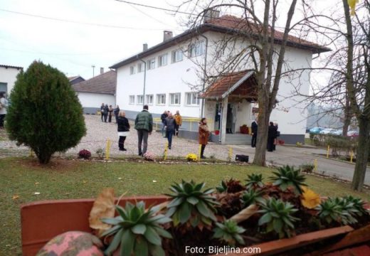 170 godina rada i postojanja: Obilježen vrijedan jubilej škole u Gornjem Dragaljevcu