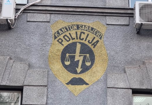 Sarajevo: Dojave o postavljenim bombama u nekoliko  škola