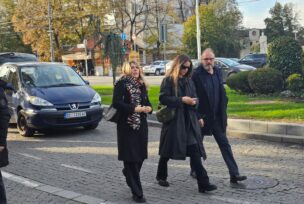 Poznati na sahrani Žarku Lauševiću