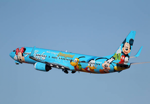 Šilja, Patak Dača i Miki dobili krila: Pogledajte kako izgleda specijalni Dizni avion