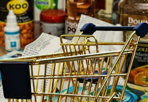 Najviše novca treba za hranu: Potrošačka korpa u oktobru 2.537 KM