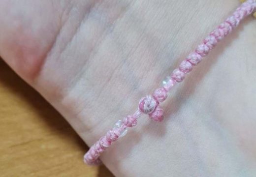 Vjera i sujevjerje: Na kojoj ruci se nosi brojanica i da li treba da je kupimo sami