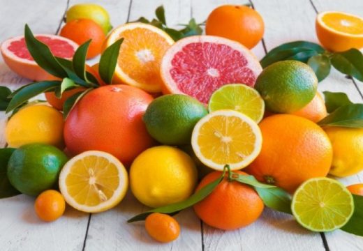 Grip i prehlade vrebaju: Struka otkriva koliko nam je voća potrebno zimi