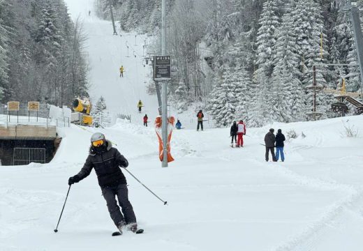 Zima na Jahorini počinje sa Čolom: Danas zvanično kreće zimska turistička sezona (Foto)