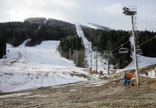 Zimska sezona počela prije nekoliko dana: Temperature u plusu odgodile skijanje