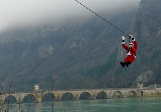 Makso je uvijek tu za djecu: Humanitarac i ove godine prikuplja novogodišnje paketiće