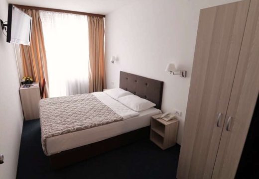 Kultni hotel u centru Beograda, u kojem žive radnici i studenti: Da li će “Slavija” ukinuti mjesečni najam