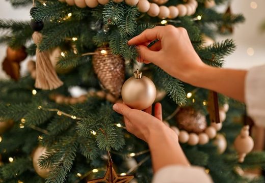 Trebate ideju za kićenje jelke? Ovo su najveći trendovi ukrašavanja ove praznične sezone