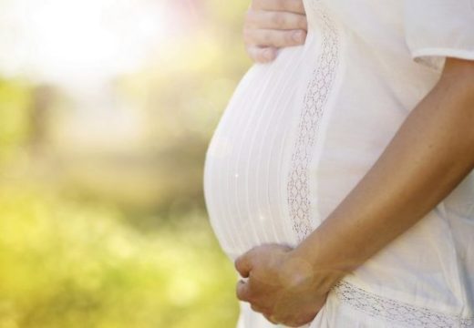 Kako se i kad bira: Šta je surogat majčinstvo i ko može da bude surogat majka?