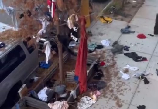 S balkona stana lete stvari: Zatekla dečka s ljubavnicom pa napravila haos (Video)