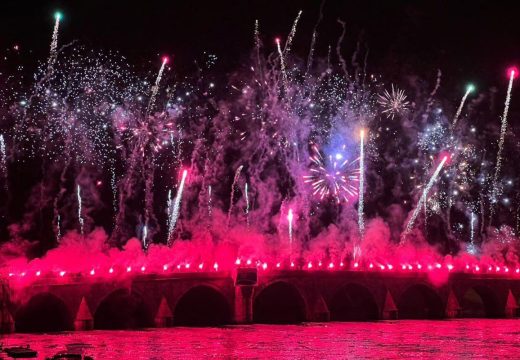 Višegrad: Delije bakljadom čestitale rođendan Srpskoj