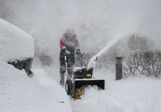 Ledeni val na sjeveru Evrope: Temperatura pala ispod -41° Celzijusa, zbog hladnoće stali vozovi