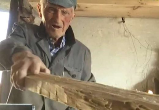 “Od svega sam se čuvao samo nisam od posla”: Budimir ima 100 godina i dan danas radi u svojoj radionici